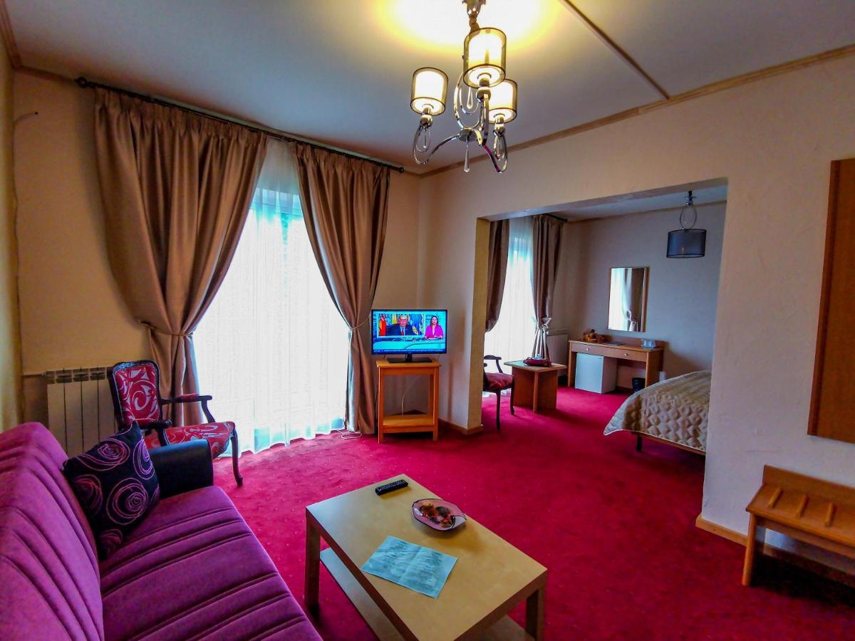 Hotel Belvedere Predeal Exterior foto